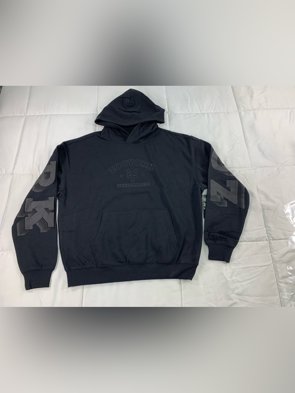 New Zoo York hoodie size L
